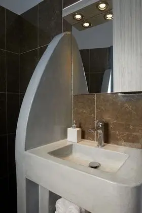 Two Bedroom Family Apartment, Jetted Tub