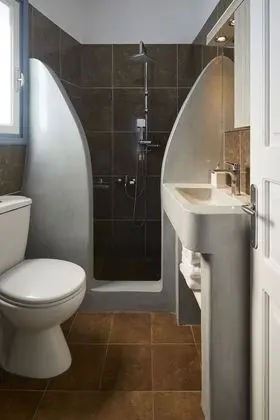 Two Bedroom Family Apartment, Jetted Tub