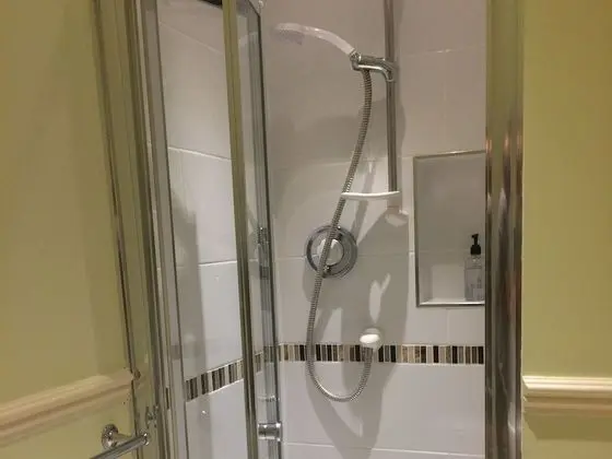 Comfort Tek Büyük Yataklı Oda, Banyolu/Duşlu (Anne)