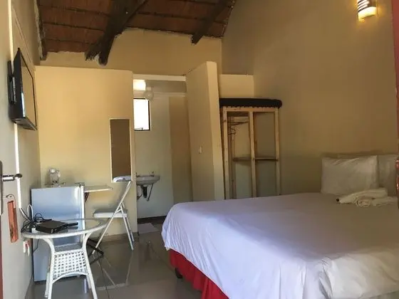 Standard Tek Büyük Yataklı Oda, Bahçe Manzaralı