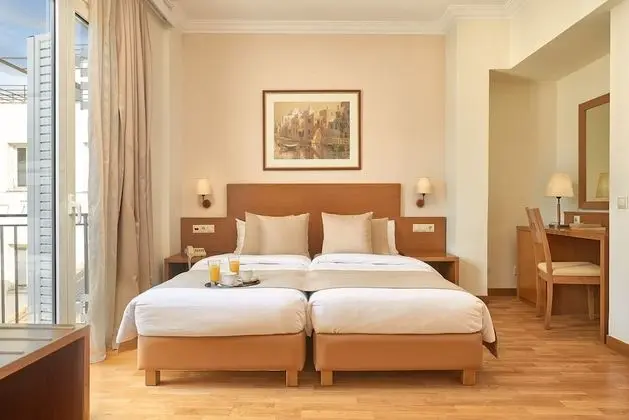 Superior Tek Büyük veya İki Ayrı Yataklı Oda