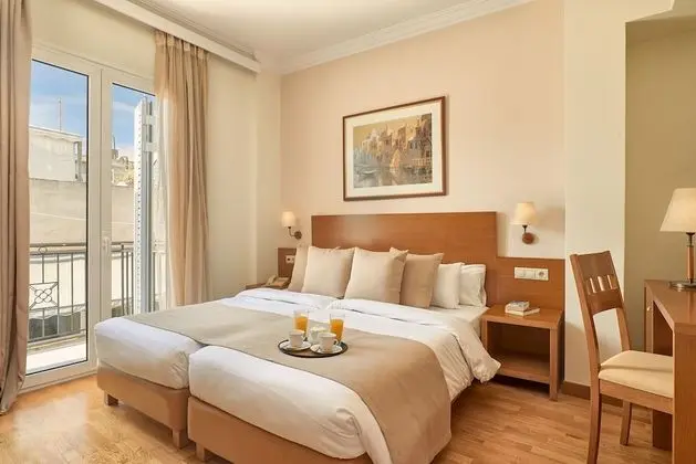 Superior Tek Büyük veya İki Ayrı Yataklı Oda