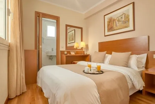 Superior Tek Büyük veya İki Ayrı Yataklı Oda