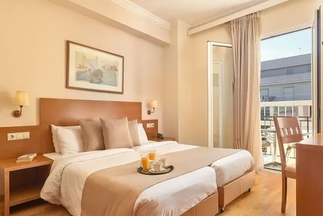 Superior Tek Büyük veya İki Ayrı Yataklı Oda