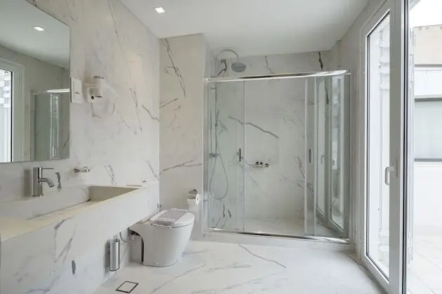 Superior Tek Büyük veya İki Ayrı Yataklı Oda