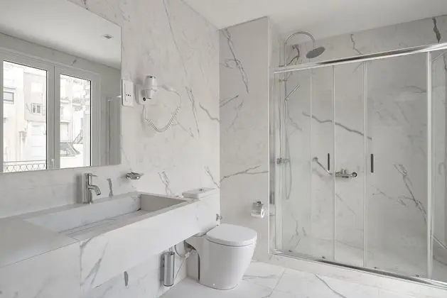 Superior Tek Büyük veya İki Ayrı Yataklı Oda