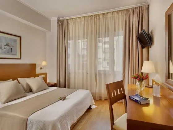 Tek Büyük veya İki Ayrı Yataklı Oda