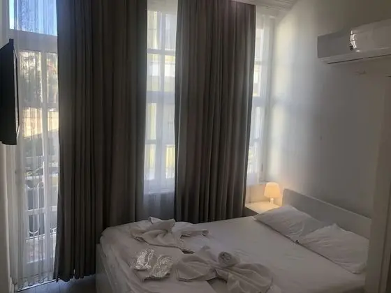 Economy Tek Büyük Yataklı Oda