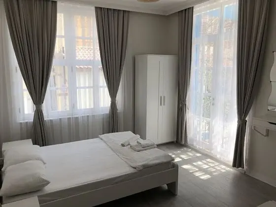 Economy Tek Büyük Yataklı Oda