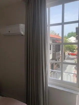 Ekonomik Tek Büyük Yataklı Oda