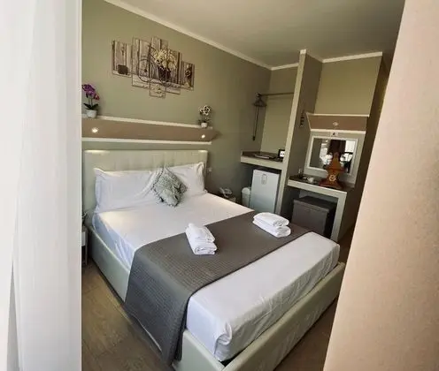 Classic Tek Büyük Yataklı Oda