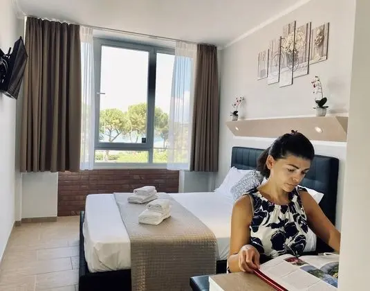 Classic Tek Büyük Yataklı Oda