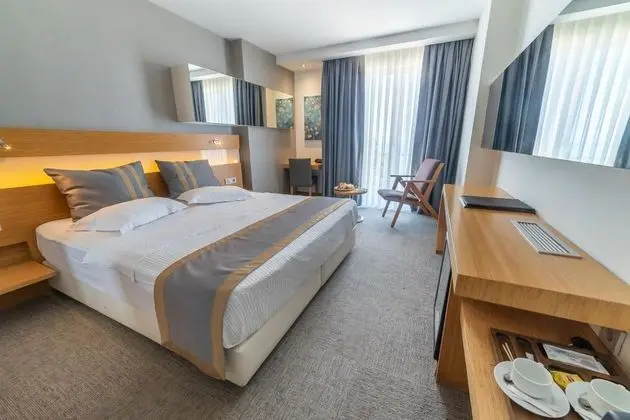 Standart Oda, Şehir Manzaralı
