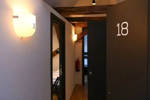 Economy Tek Büyük veya İki Ayrı Yataklı Oda, Ortak Banyo