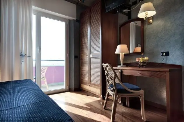 Superior Tek Büyük veya İki Ayrı Yataklı Oda, Deniz Manzaralı