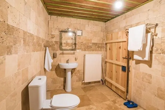 Teraslı Suit Oda