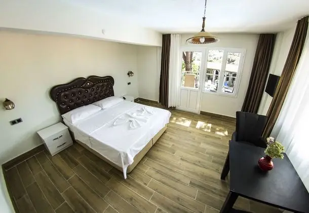 Comfort Tek Büyük Yataklı Oda
