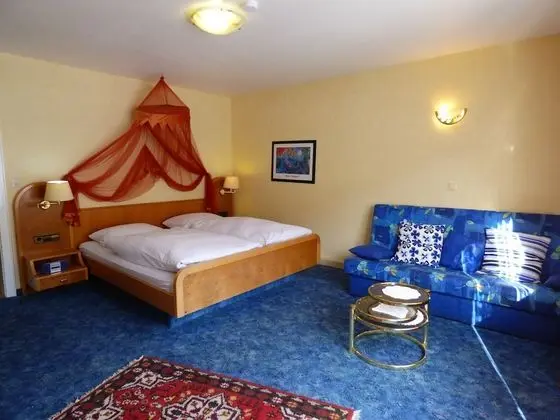 Tek Büyük Yataklı Oda, Balkon, Şehir Manzaralı