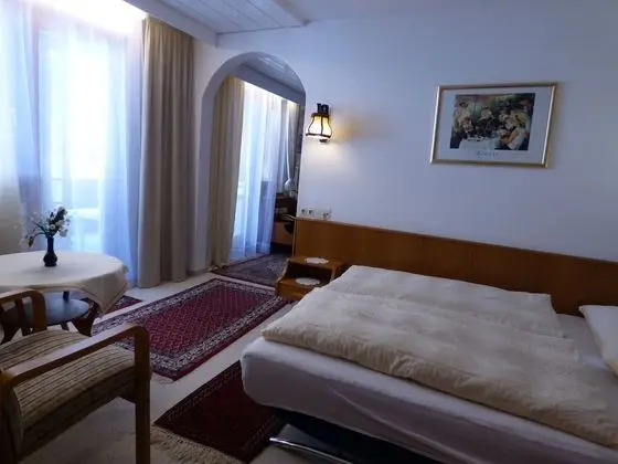 Tek Büyük Yataklı Oda, Balkon, Şehir Manzaralı