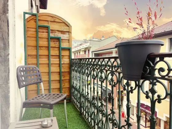 Standard Oda, Balkon, Şehir Manzaralı