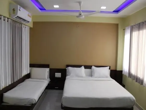 Deluxe Üç Kişilik Oda