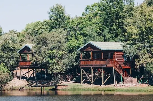6 Sleeper Log Cabin (Dam vacinity)