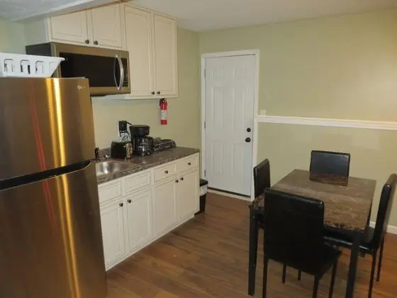 Luxury Studio #A (Entrance: Private entrance at top of driveway)
