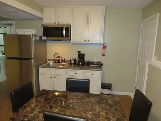 Luxury Studio #A (Entrance: Private entrance at top of driveway)