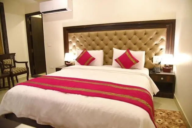 Deluxe Tek Büyük veya İki Ayrı Yataklı Oda