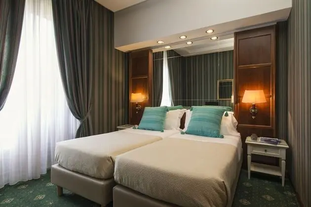 Superior Tek Büyük veya İki Ayrı Yataklı Oda