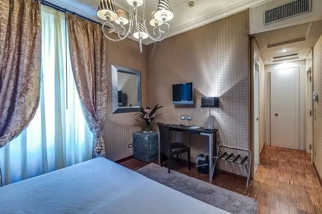 Deluxe Tek Büyük veya İki Ayrı Yataklı Oda