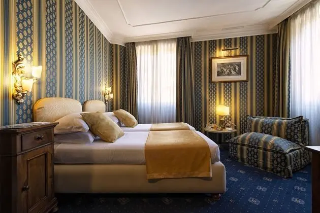 Superior Tek Büyük veya İki Ayrı Yataklı Oda