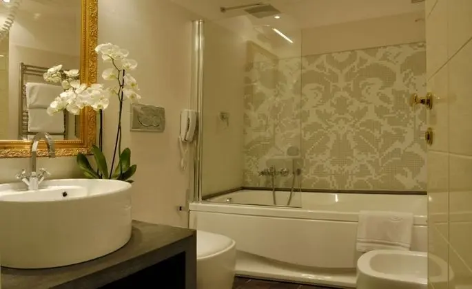 Superior Tek Büyük veya İki Ayrı Yataklı Oda