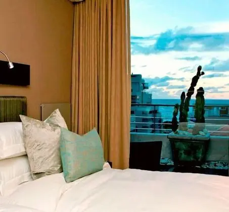 Çatı Katı Süiti (Penthouse)