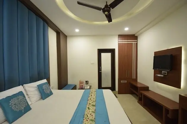 Premium AC Rooms