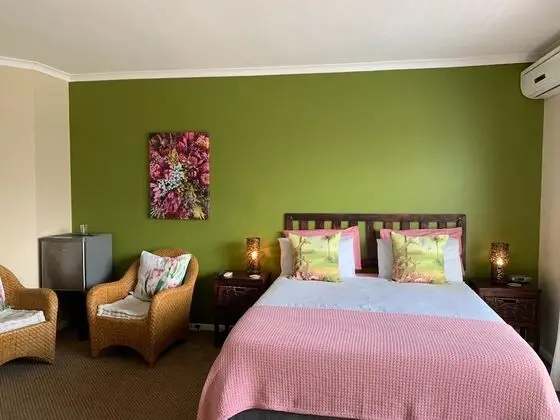 Deluxe Oda (Giraffe Room)