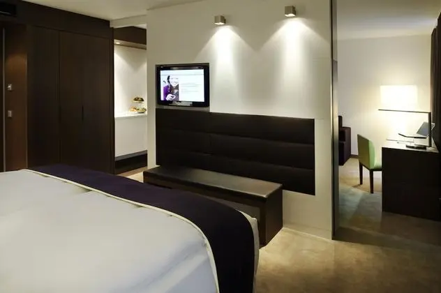 Junior Süit, 1 Çift Kişilik Yatak