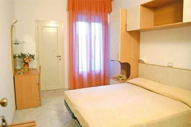 Comfort Tek Büyük veya İki Ayrı Yataklı Oda