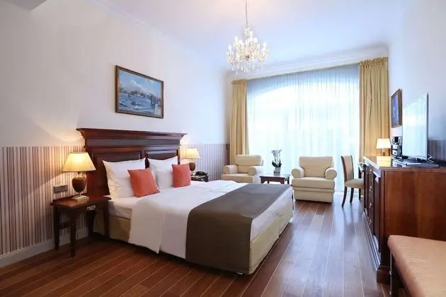 Comfort Tek Büyük Yataklı Oda