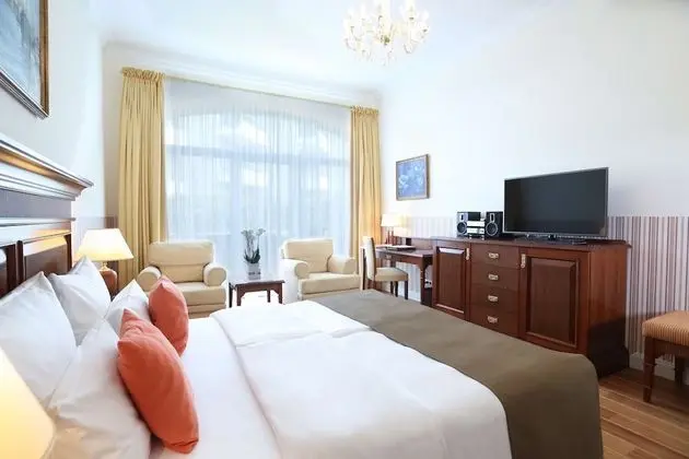 Comfort Tek Büyük Yataklı Oda
