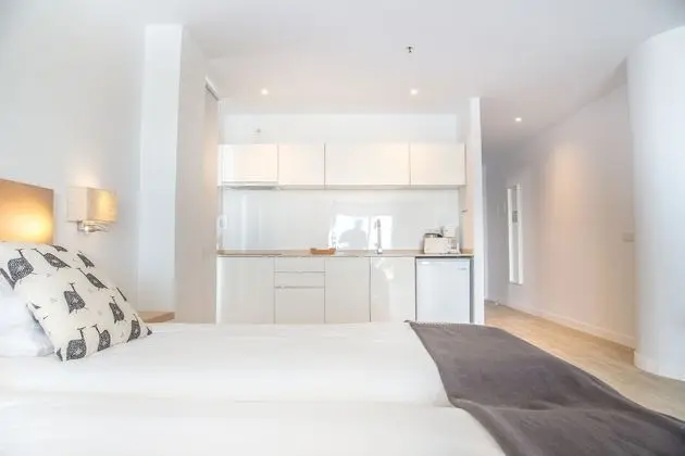 Stüdyo, Deniz Manzaralı (1 Adult + 1 child)