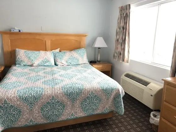 Signature Tek Büyük Yataklı Oda, 2 Büyük (Queen) Boy Yatak, Sigara İçilmez, Kısmi Deniz Manzarası