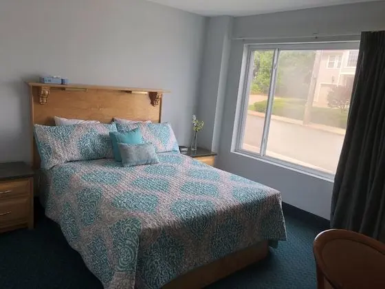 Signature Tek Büyük Yataklı Oda, 2 Büyük (Queen) Boy Yatak, Sigara İçilmez, Kısmi Deniz Manzarası