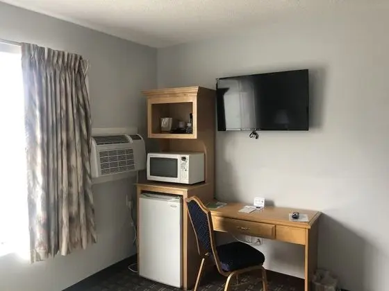 Signature Tek Büyük Yataklı Oda, 2 Büyük (Queen) Boy Yatak, Sigara İçilmez, Kısmi Deniz Manzarası