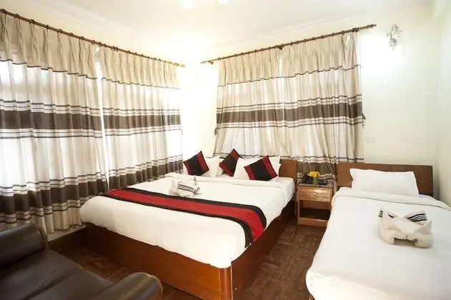 Deluxe Tek Büyük veya İki Ayrı Yataklı Oda, 1 Büyük (Queen) Boy Yatak, Şehir Manzaralı