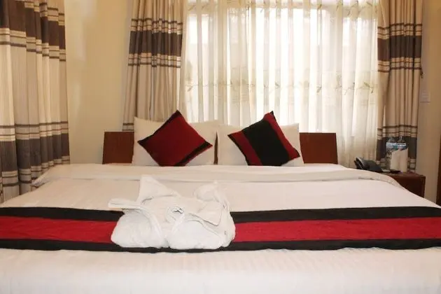 Deluxe Tek Büyük veya İki Ayrı Yataklı Oda, 1 Büyük (Queen) Boy Yatak, Şehir Manzaralı