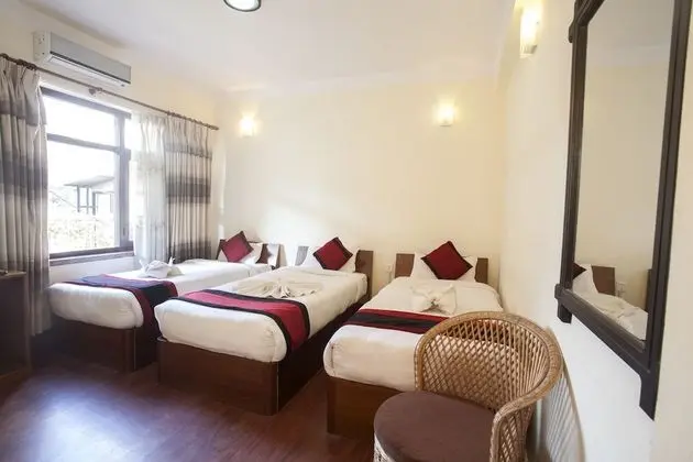 Deluxe Üç Kişilik Oda