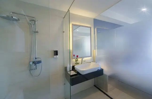 Deluxe Oda, Balkon, Deniz Manzaralı