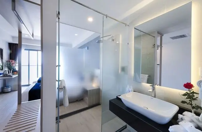 Deluxe Oda, Balkon, Deniz Manzaralı