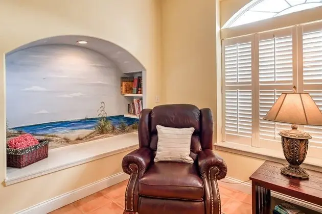 Ev (Atlantic Oaks Beach House)